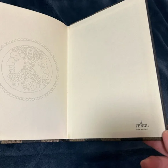 VINTAGE FENDI PHONE/ADDRESS BOOK - Picture 6 of 6
